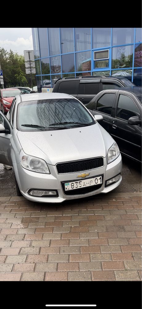 Автомобиль в аренду такси эконом комфорт +