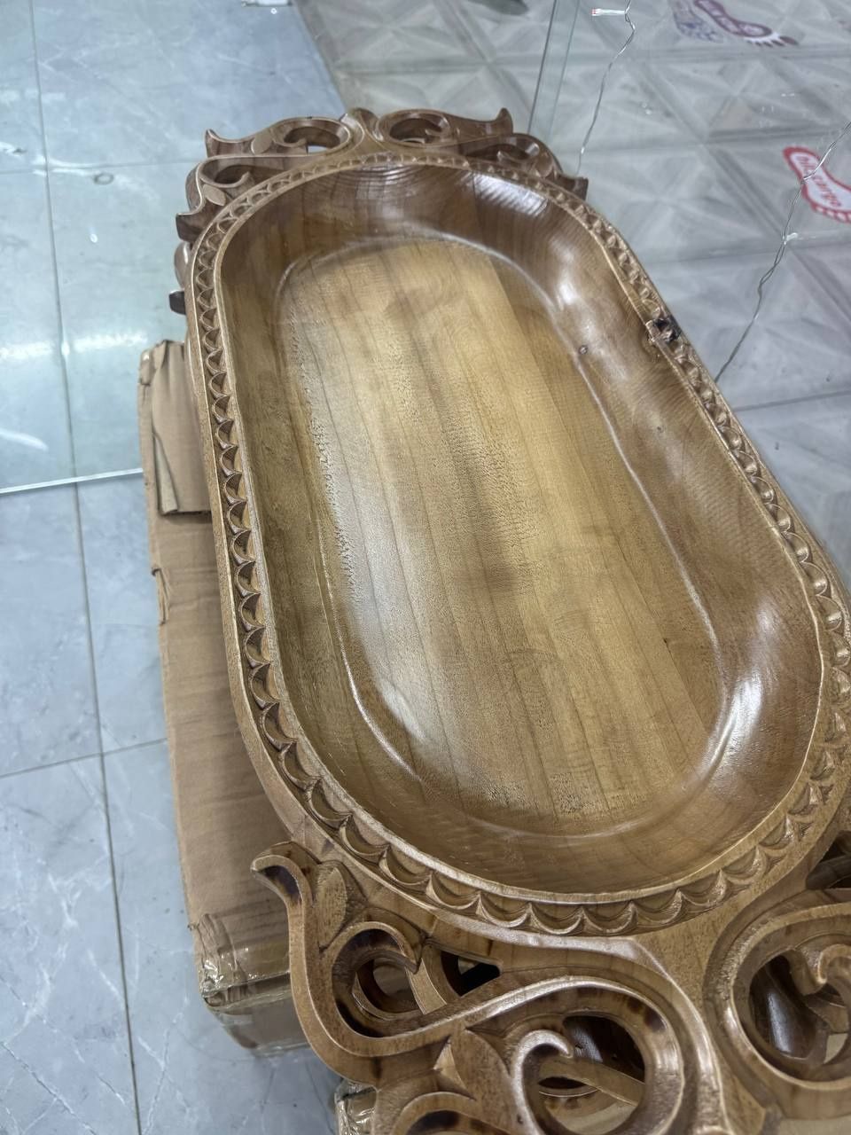 Посуды ,чайники,мантоварки,люстры