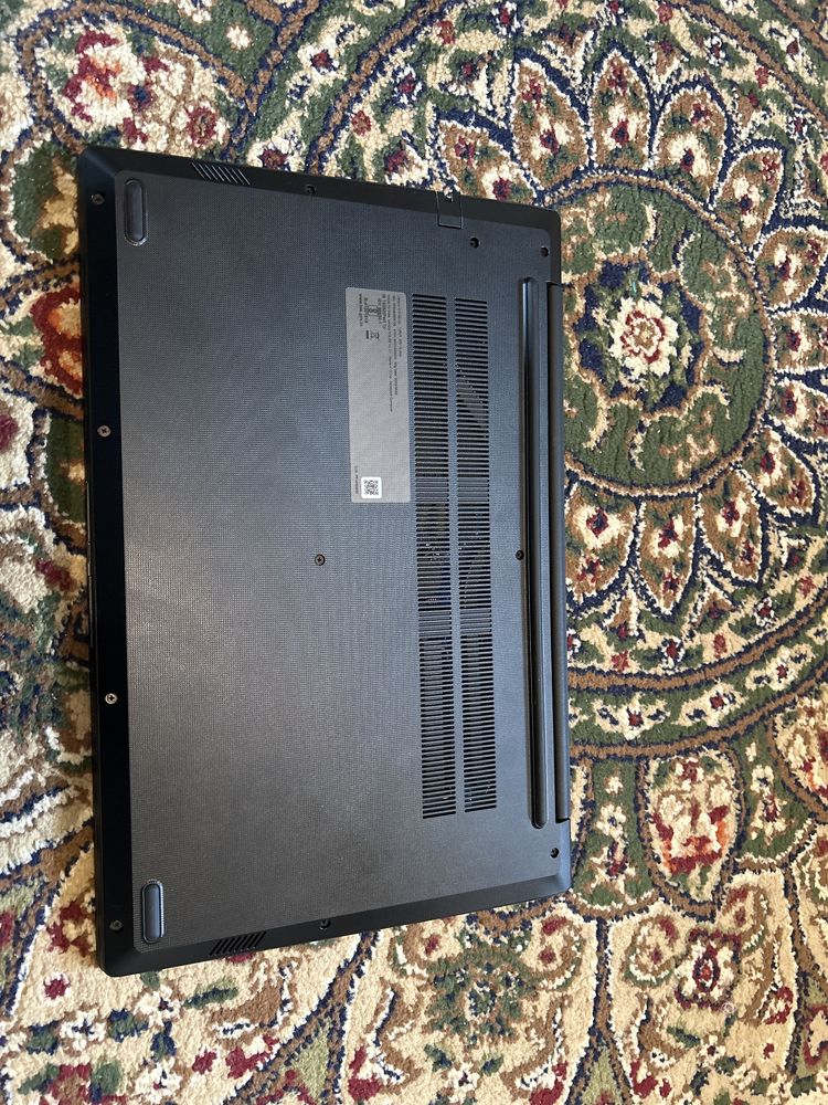 Lenovo notbuk.