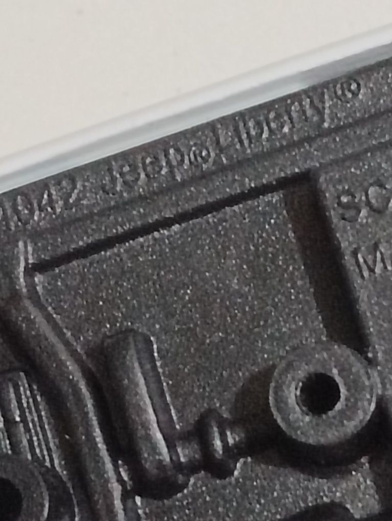 Коллекционная модель Jeep Liberty 1/43