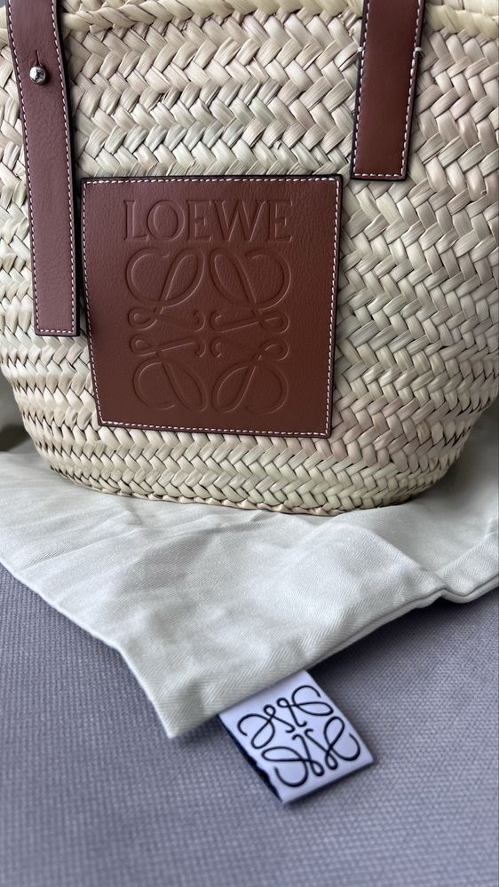 Соломенная сумка Loewe