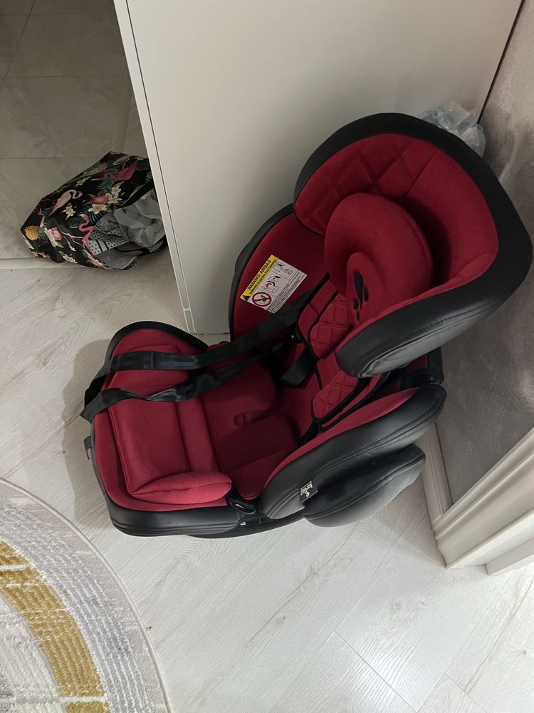 Продам автокресло