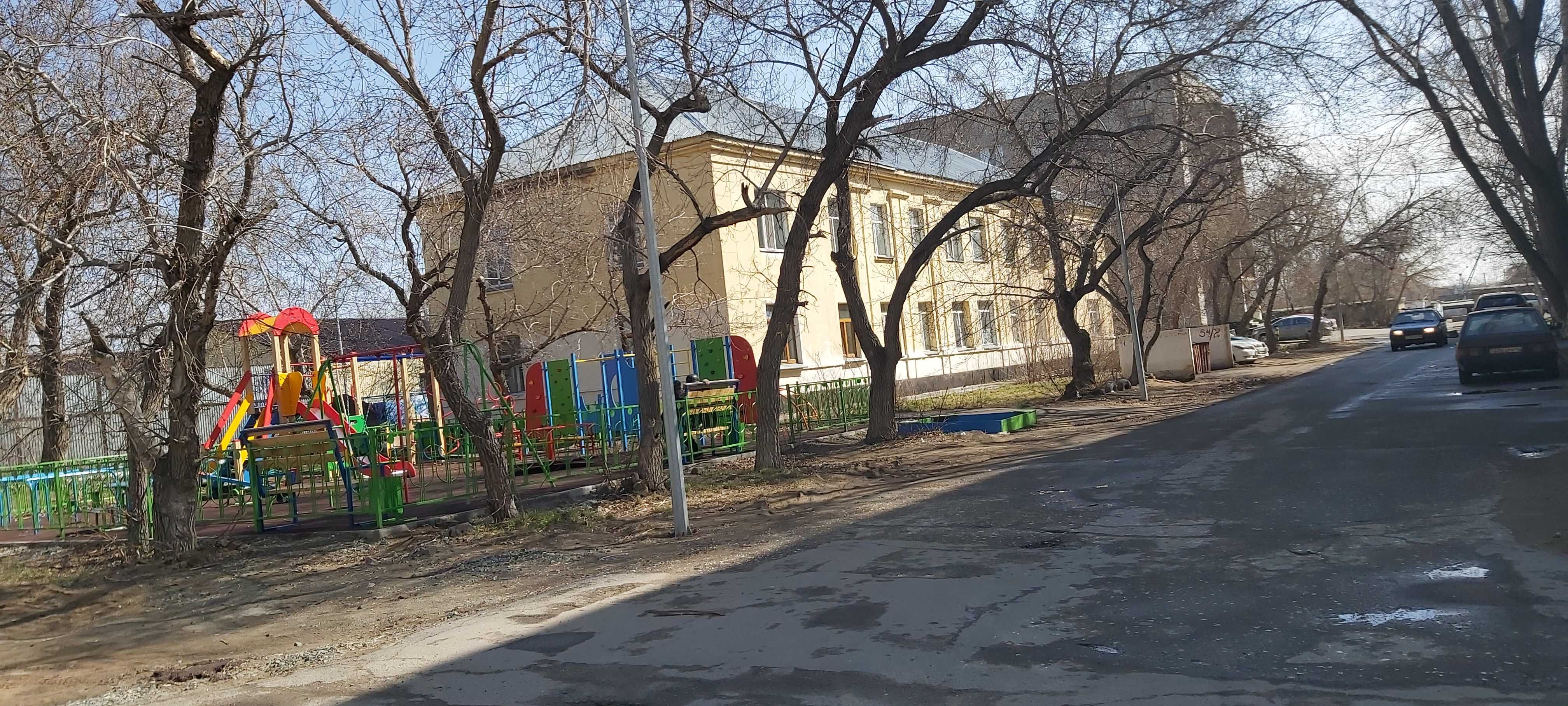 Продам 2-х комн.   61 кв.м высокие потолки