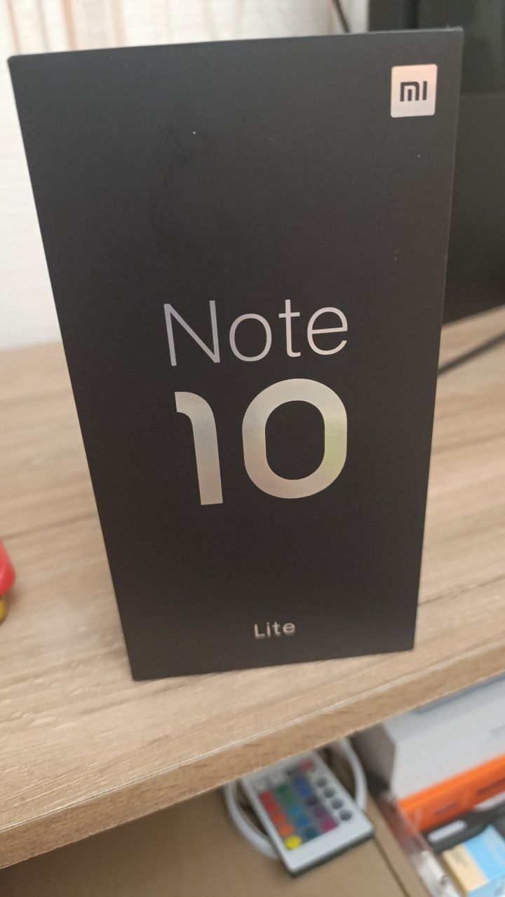 Продам Mi note 10 lite