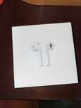 Airpods 2, оригинал.Быстро садятся, но работают, возможно можно почин.
