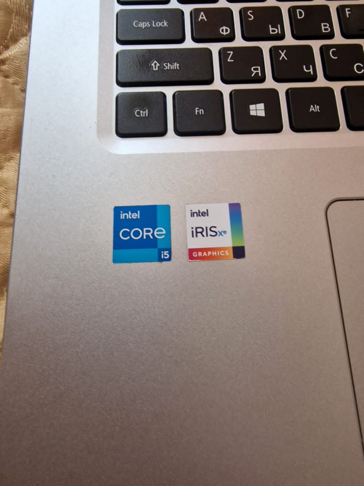 Продам новый современный ноутбук acer i5