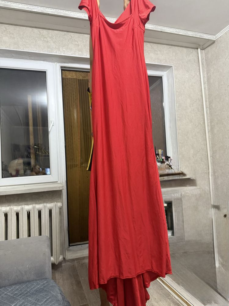 Вечерние платья