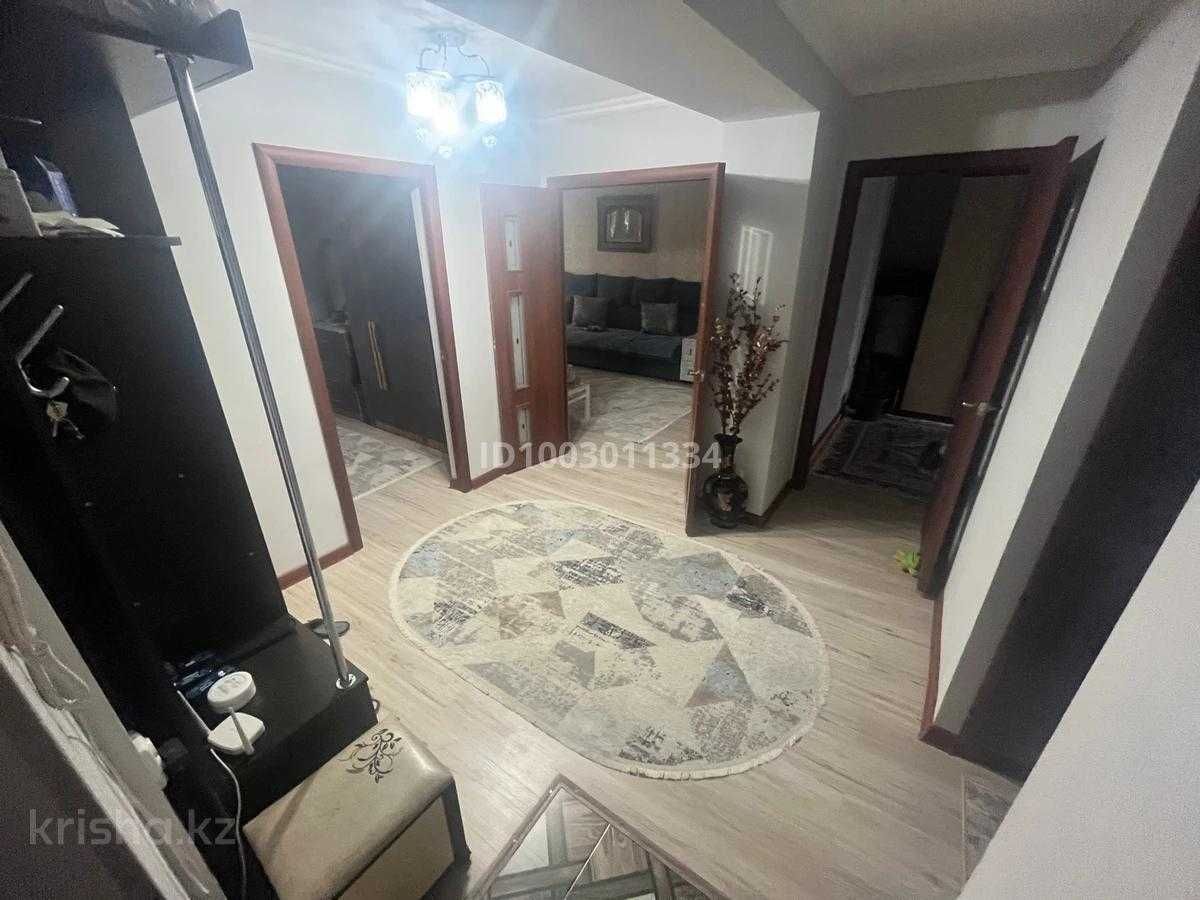 Продам 3 ком квартиру в 3 мкр Айжан Империя