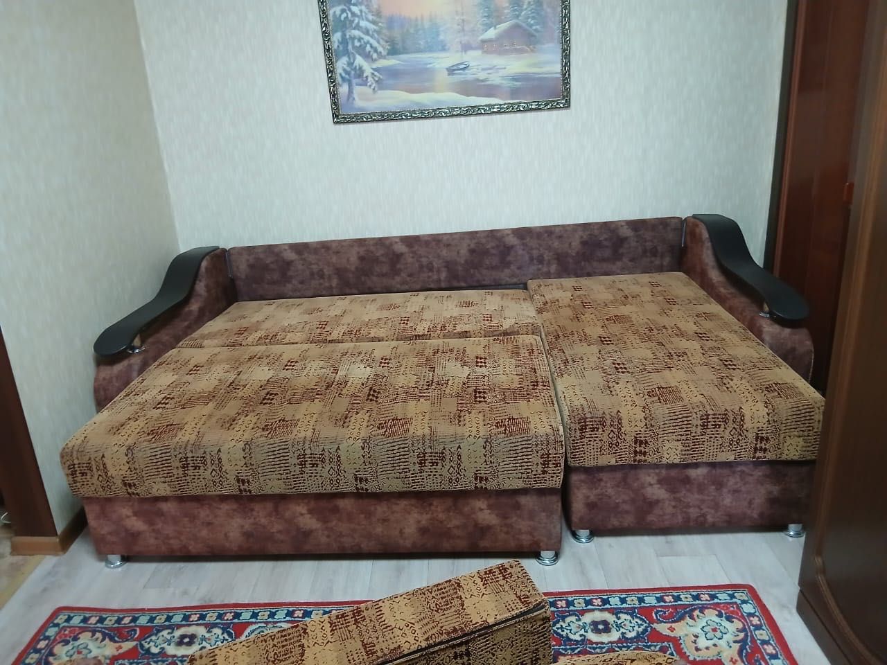 Продам диван в гостиную