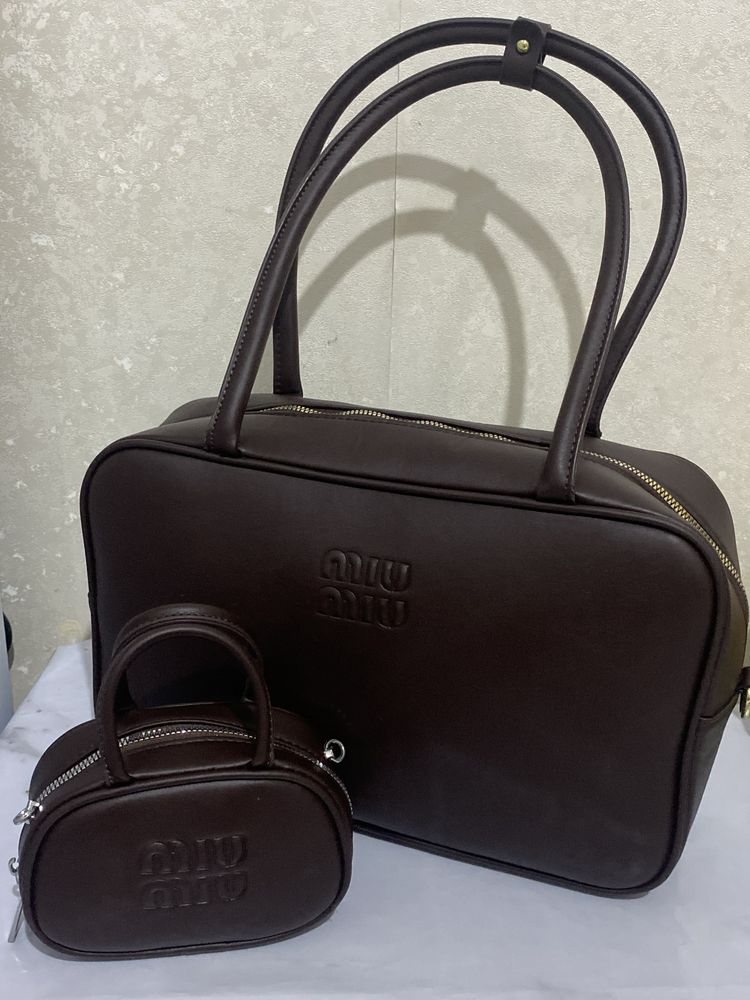 женская сумкаа miumiu