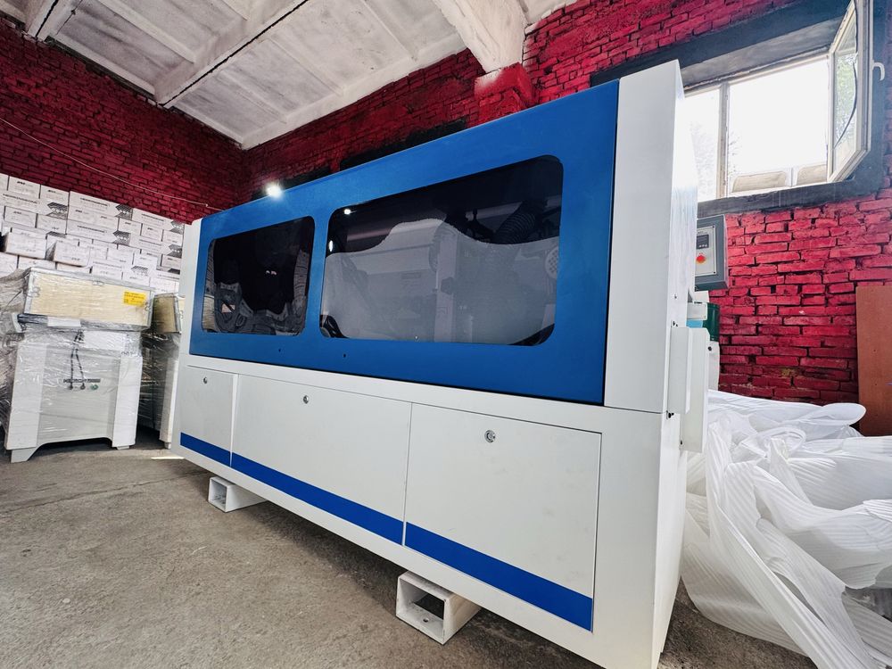 Автоматический кромкооблицовочный станок