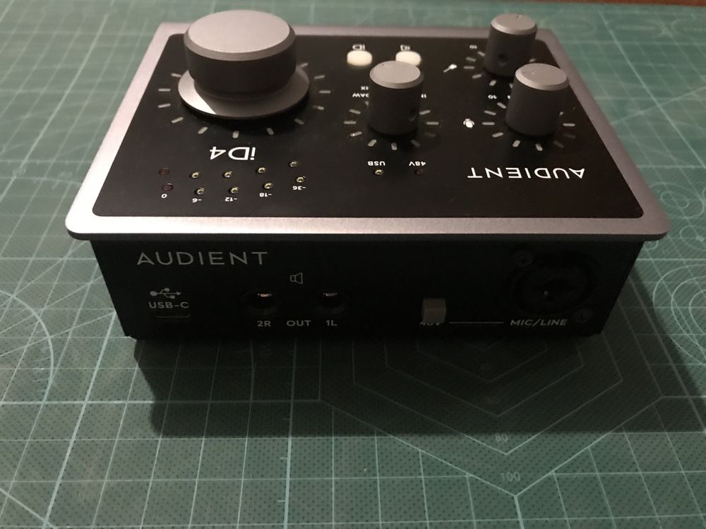 Звуковая карта Audient id4 mkii