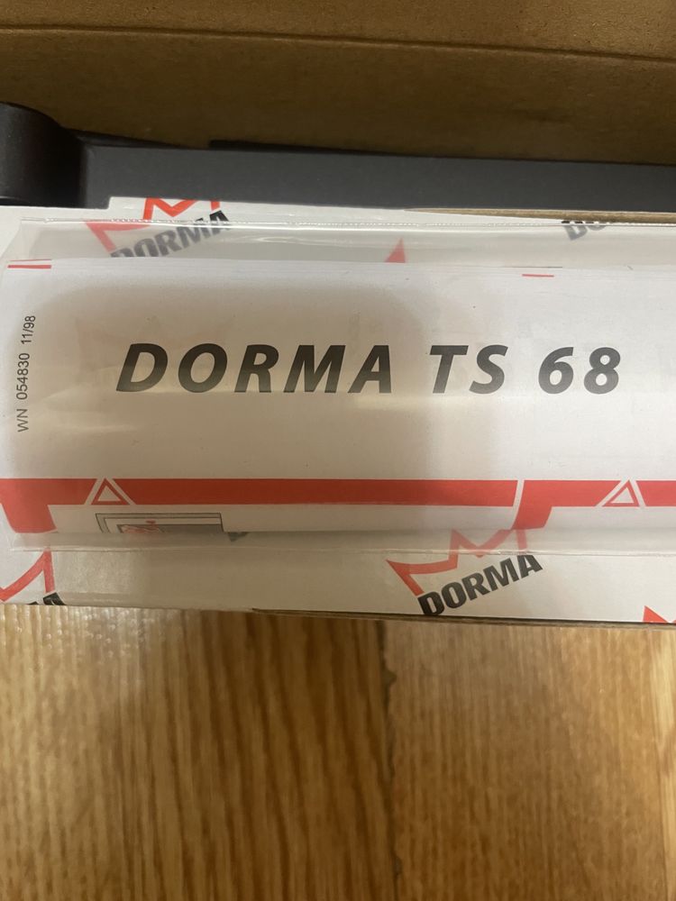 Доводчик дверей Dorma