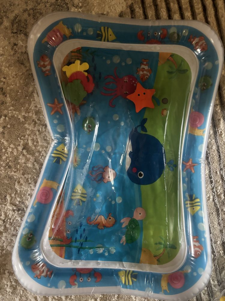 Круг для купания и водяной коврик. Есть каспи ред