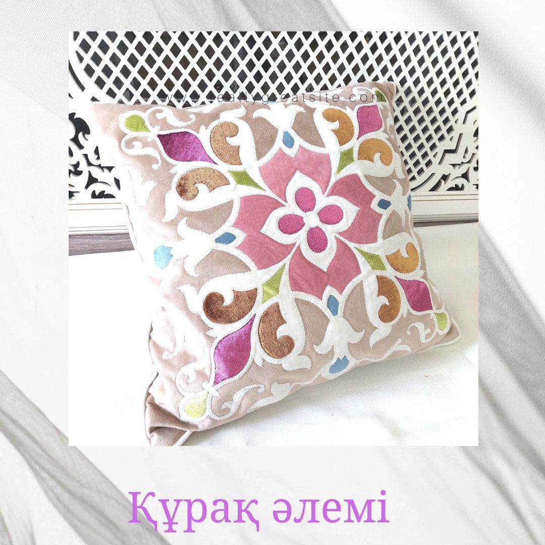Подушки в этностиле , лоскутное шитье