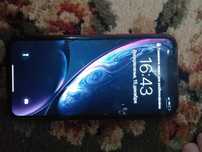 iPhone XR продается