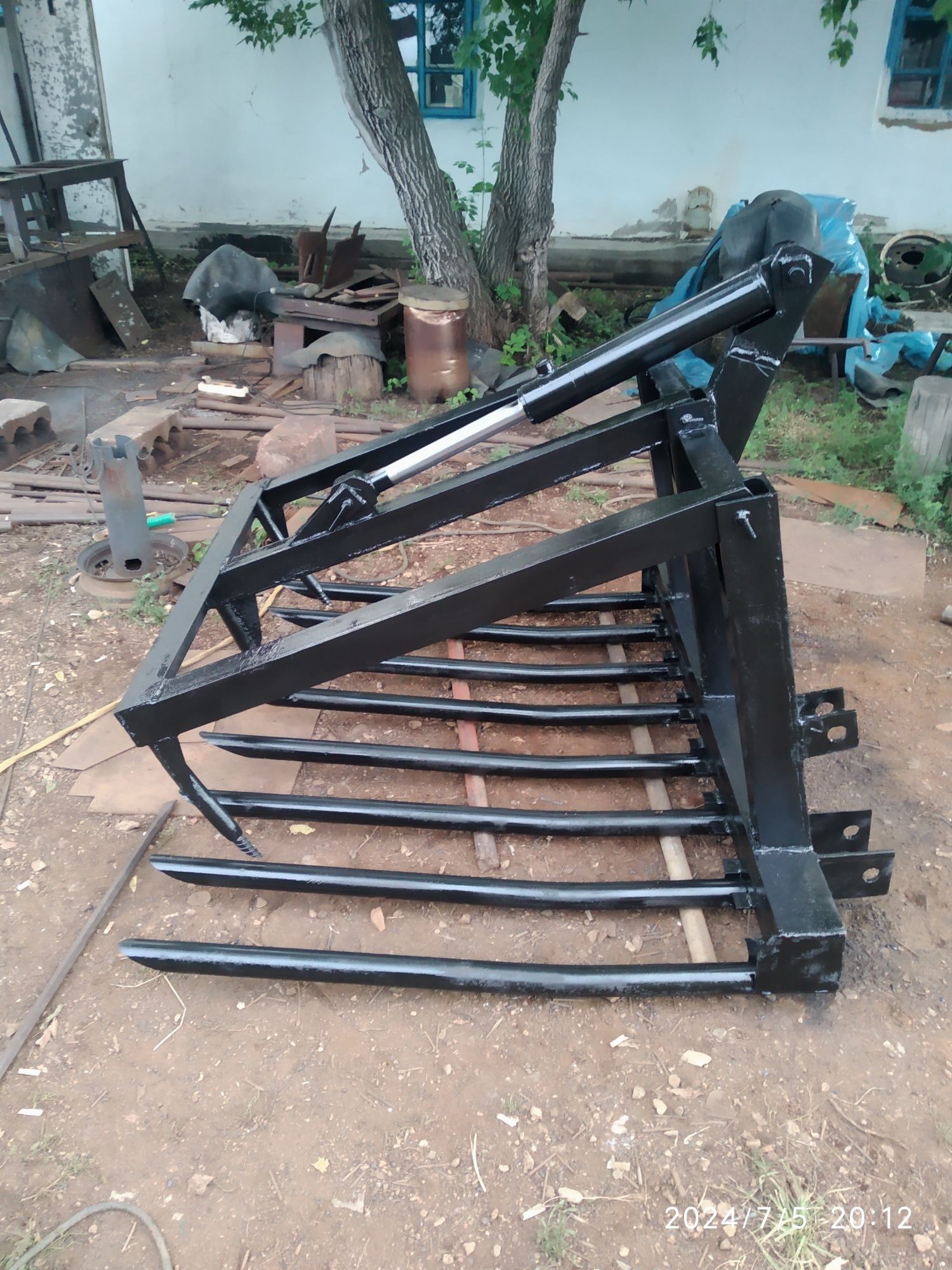 продам кун 04 погрузчик на т16