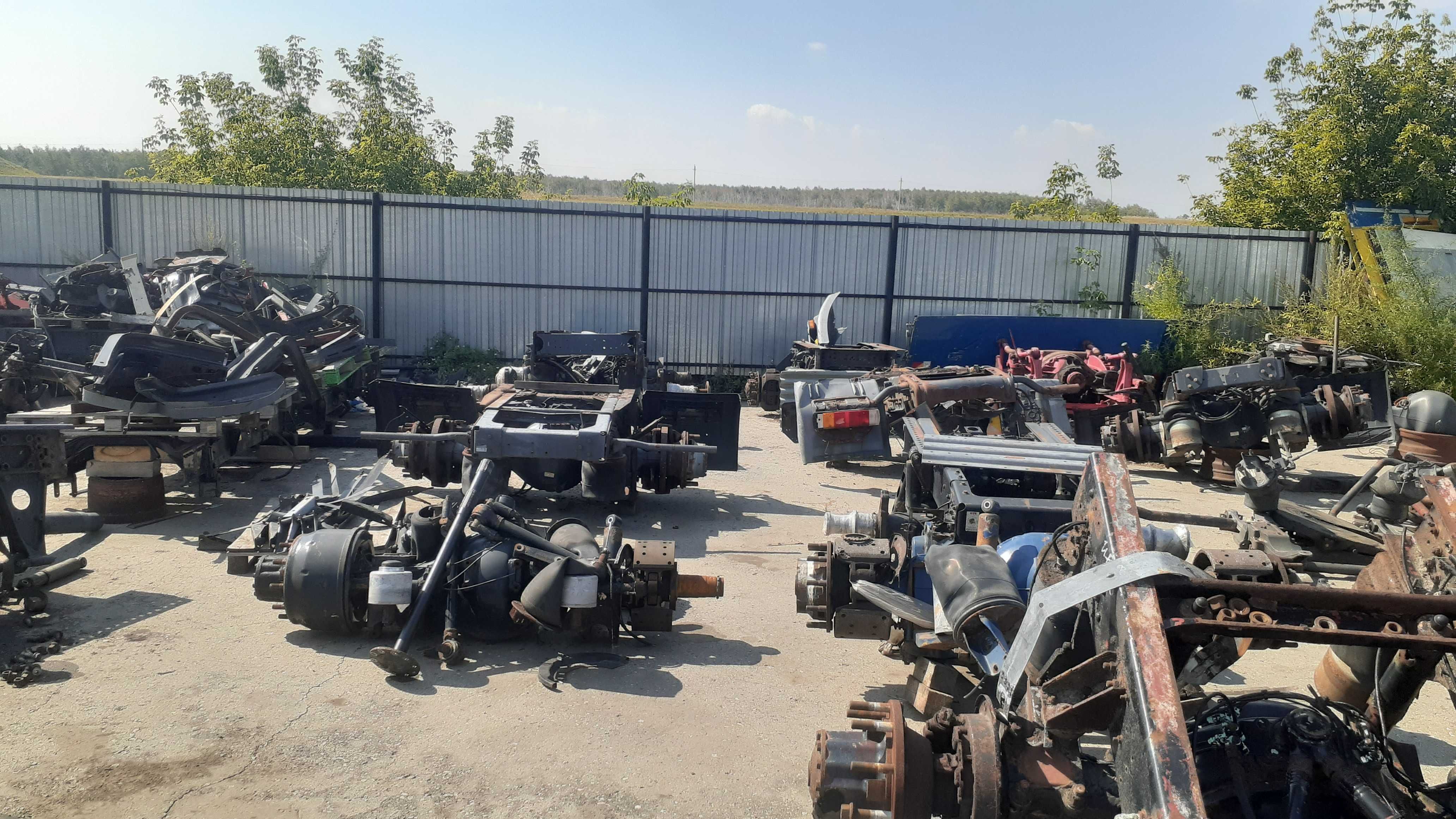 Продам тягач по запчастям Man TGA 18.310