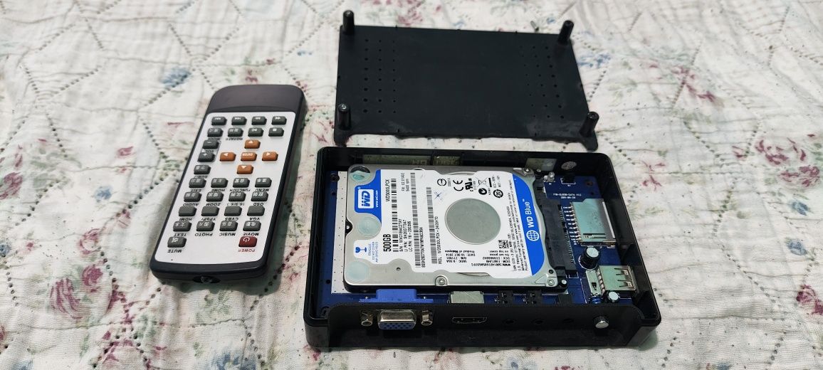 HD media box для просмотра медиа контента на любых телевизорах