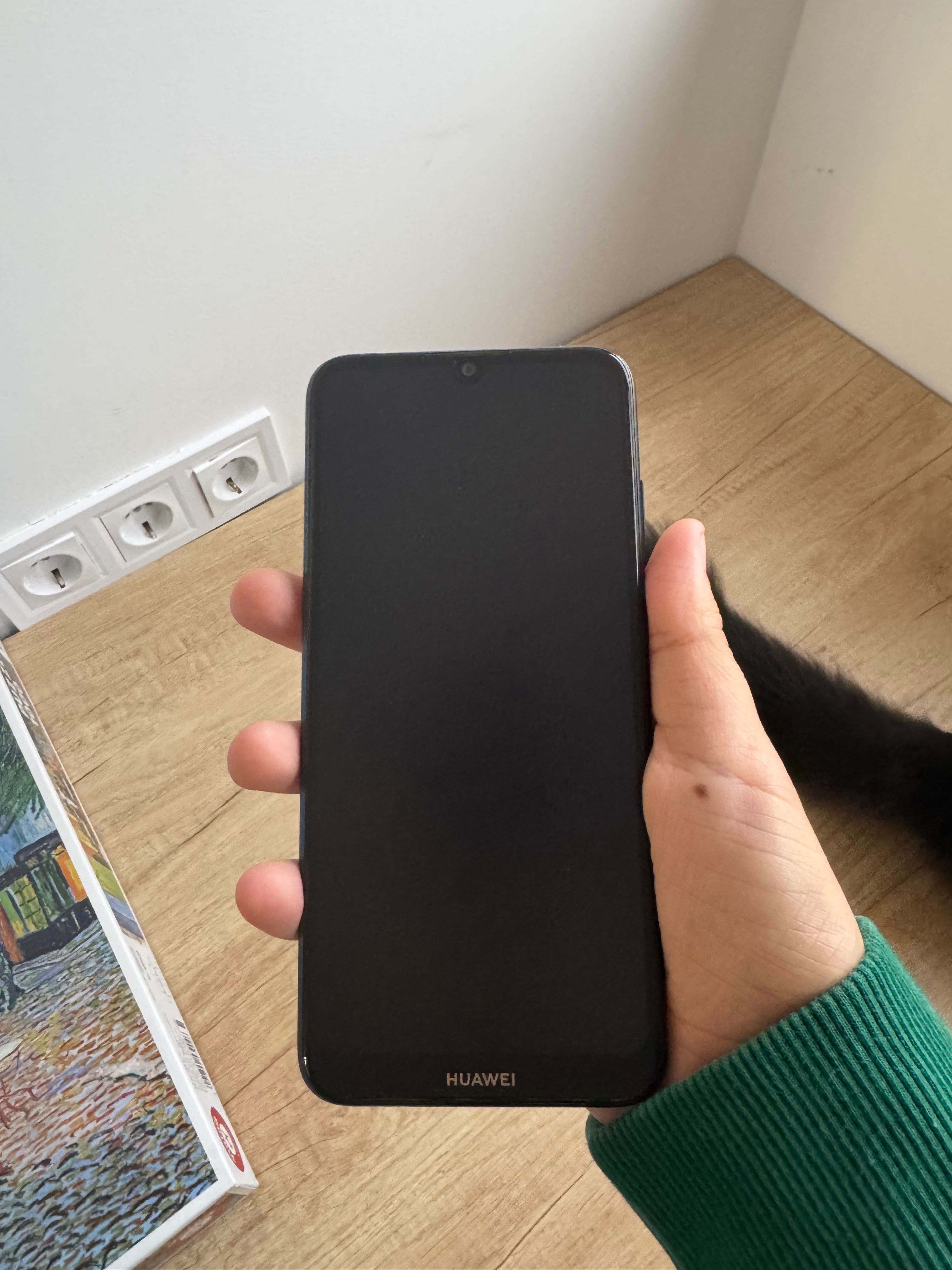 Продам Huawei Y6 2019