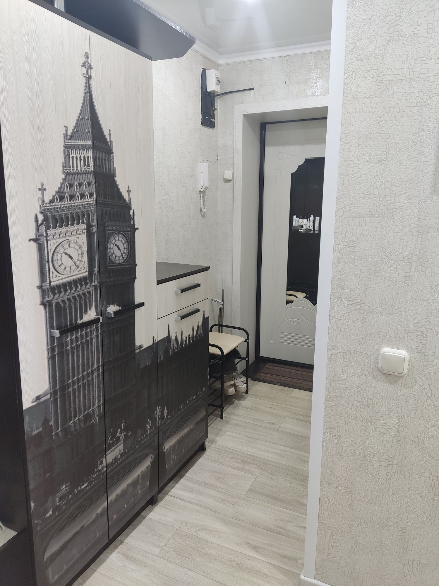 Продается 3 комнатная кв в центре  Заречного