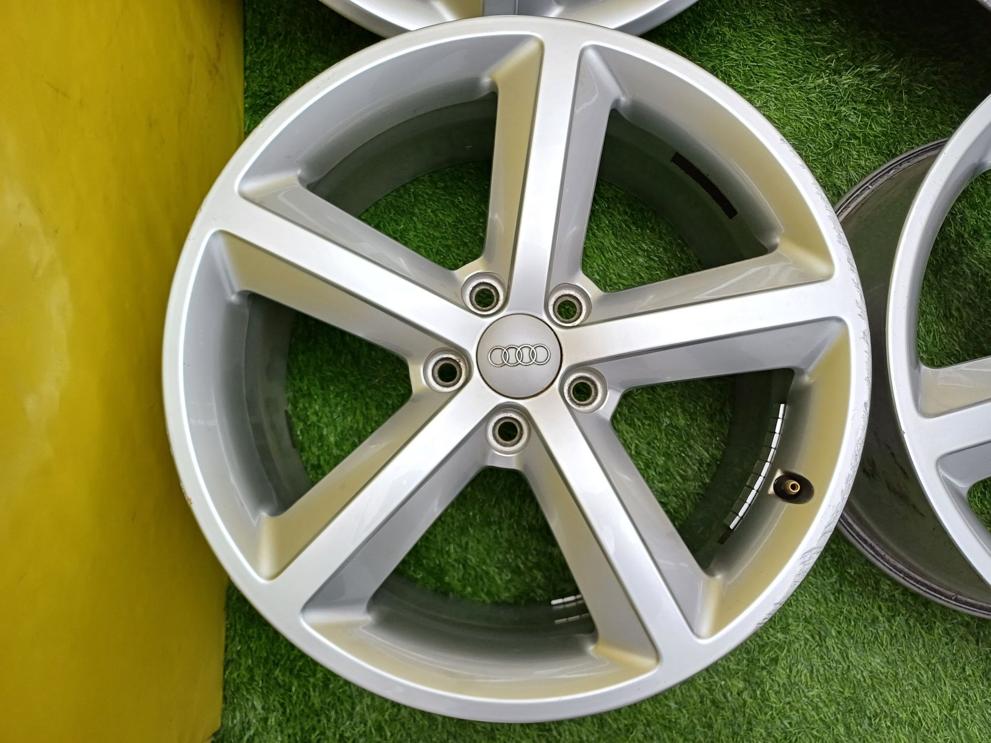 Диски R18 5x112 на Audi и другие.