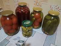 Домашние заготовки (соленья,компот)