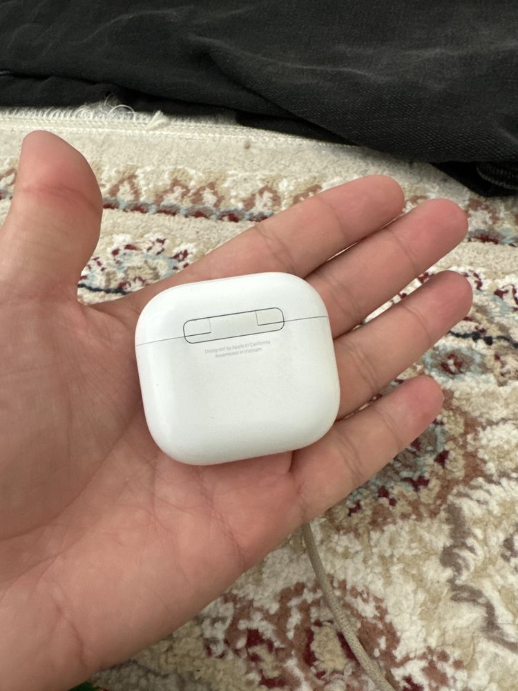 Наушники Apple AirPods 4 Active Noise Cancellation белый
