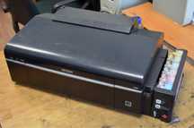 Epson L800 цветной принтер на запчасти