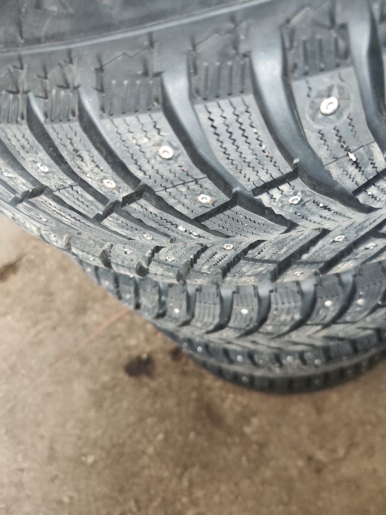 Nexen WINGUARD Winspike 3 Nokian Nordman 7 SUV
