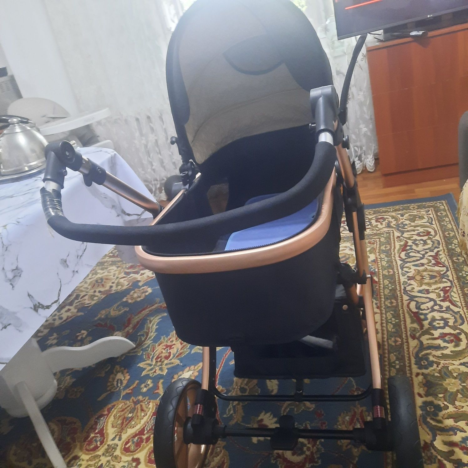 Продам коляску в хорошем состоянии,