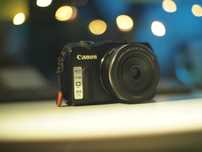 Canon eos m с объективом 22мм
