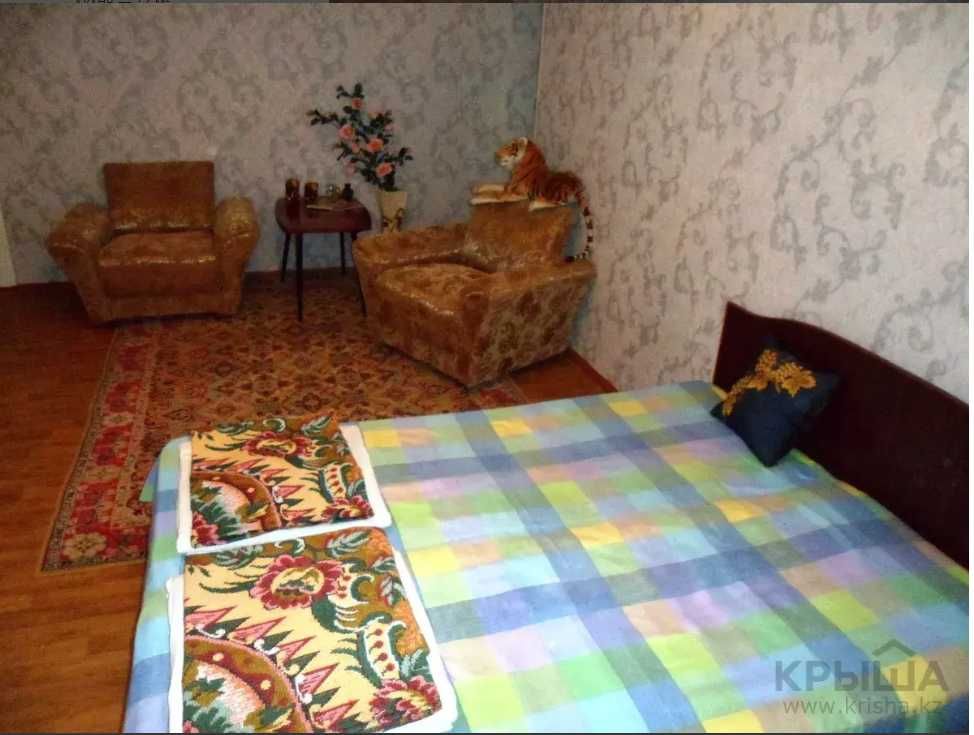 2-комнатная квартира, 60 м², 1/5 этаж посуточно, пл.Аль-Фараби 9