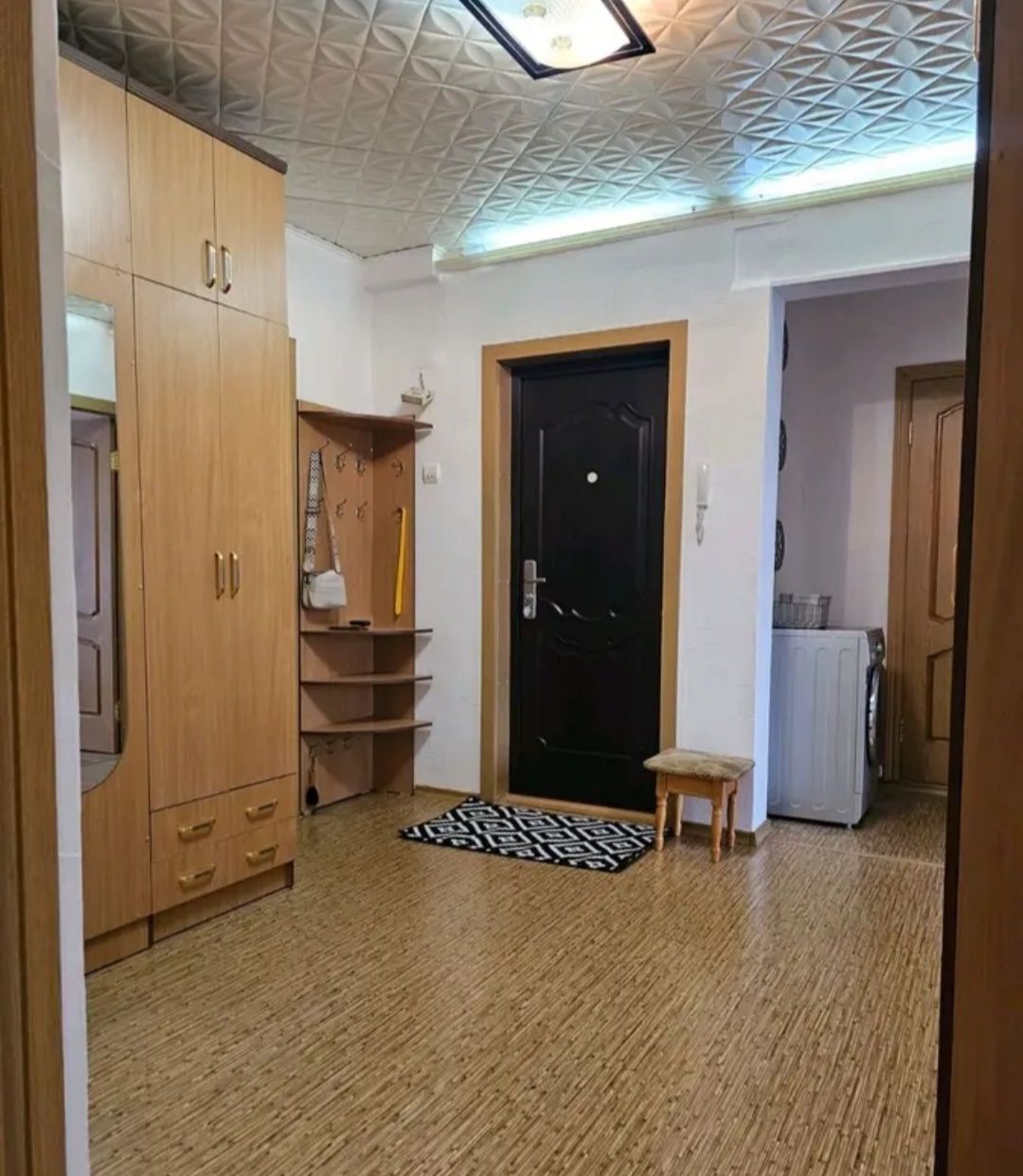 Продается 4-х комнатная б.Гагарина