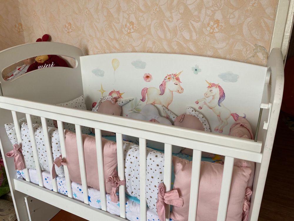 Продам детскую кроватку