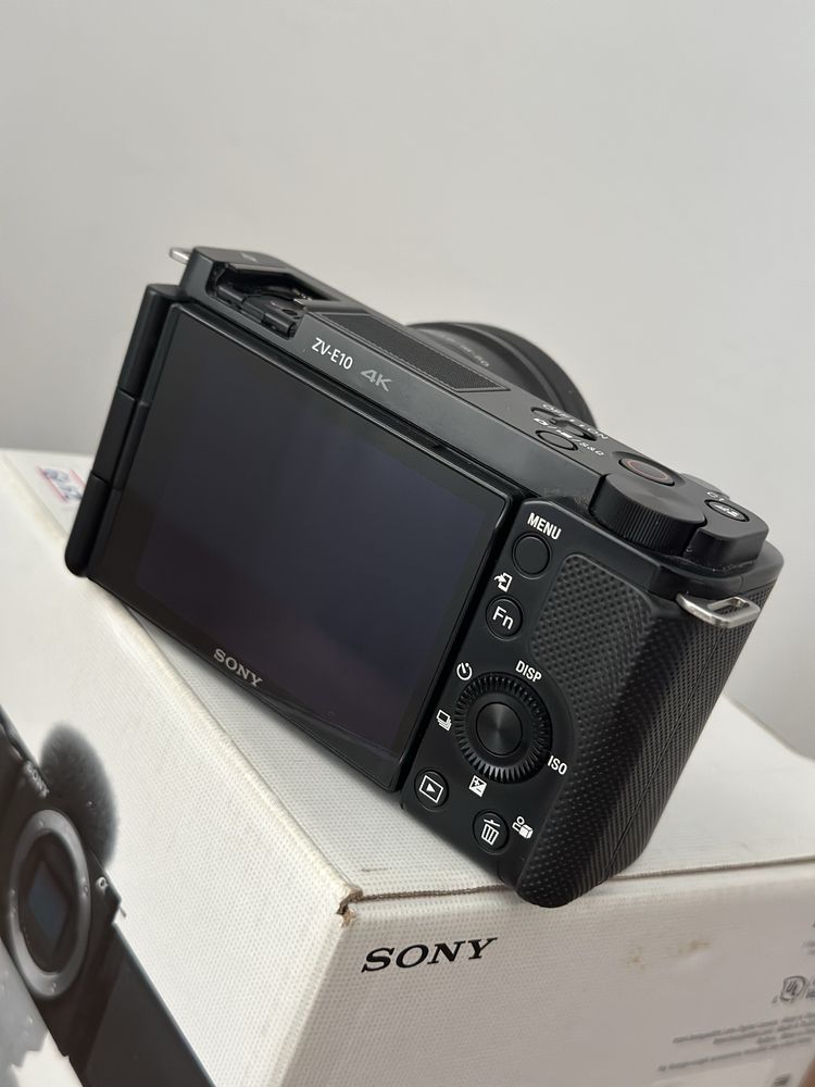 Фотоаппарат Sony ZV-E10