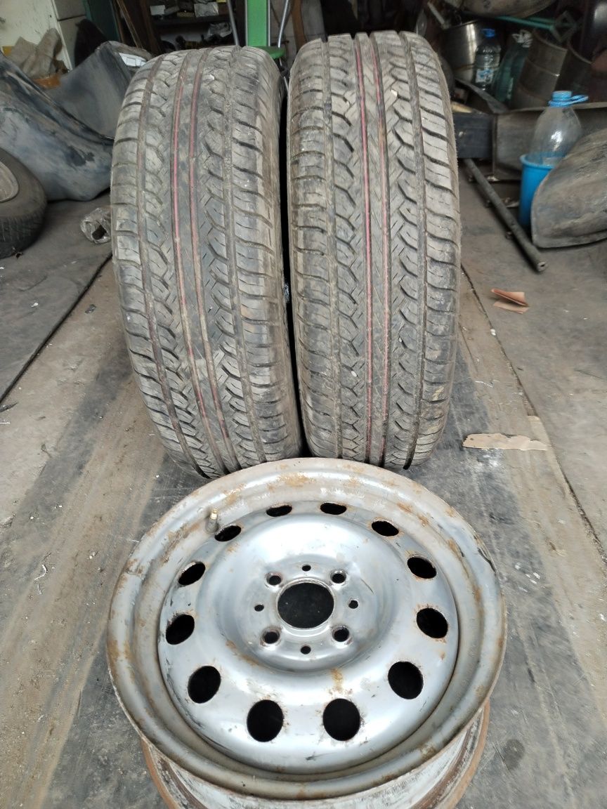 Продам диски с летней резиной R14