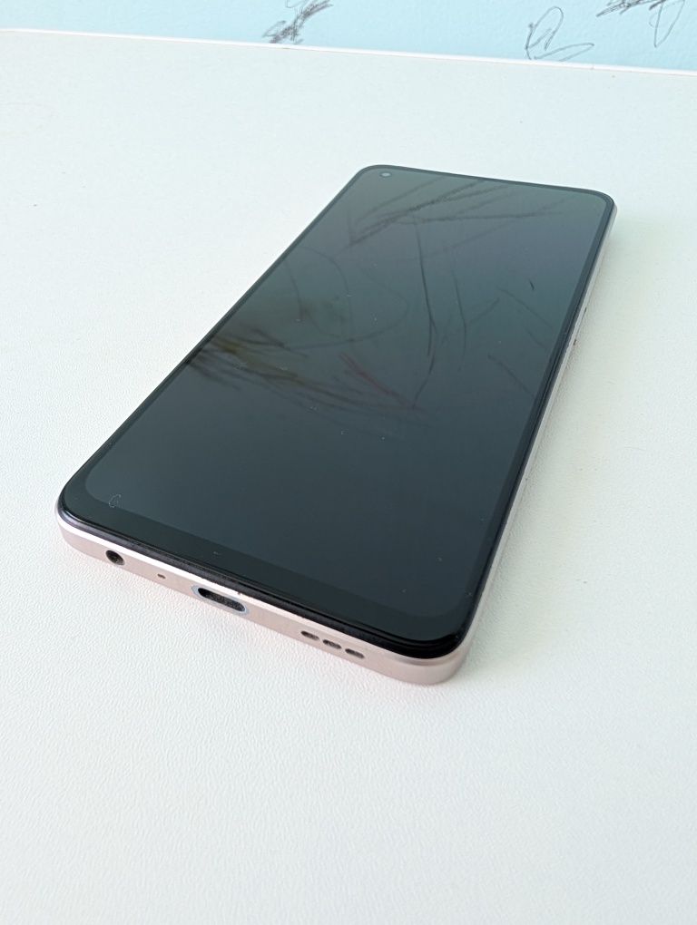 Продам Oppo Reno 7 128gb в идеальном состоянии
