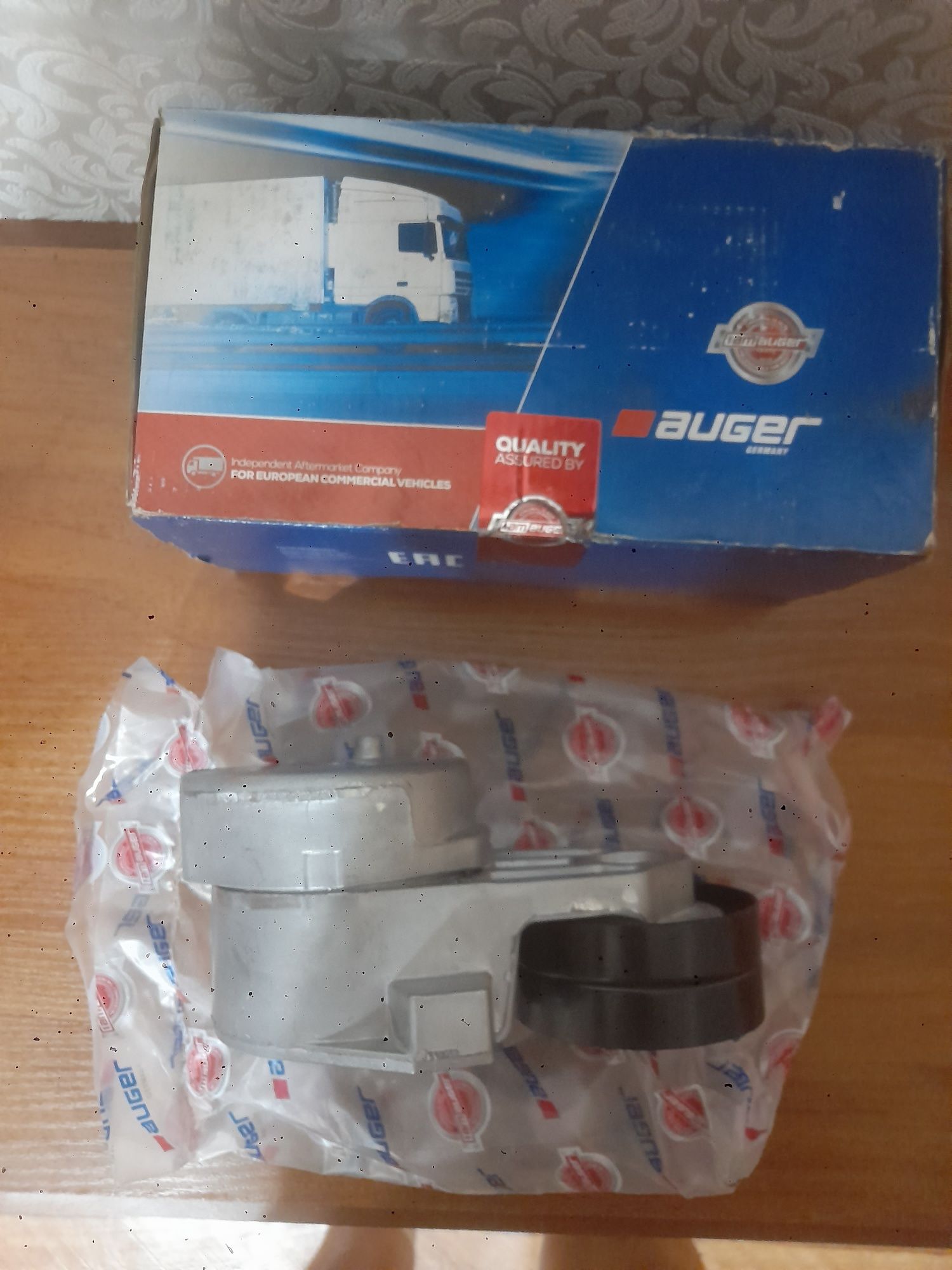 Продам натяжной ролик на МАЗ