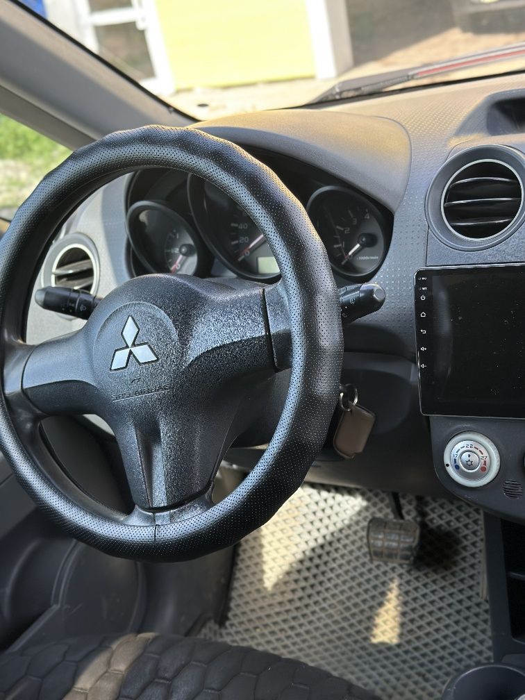 Срочно продам Mitsubishi Colt!