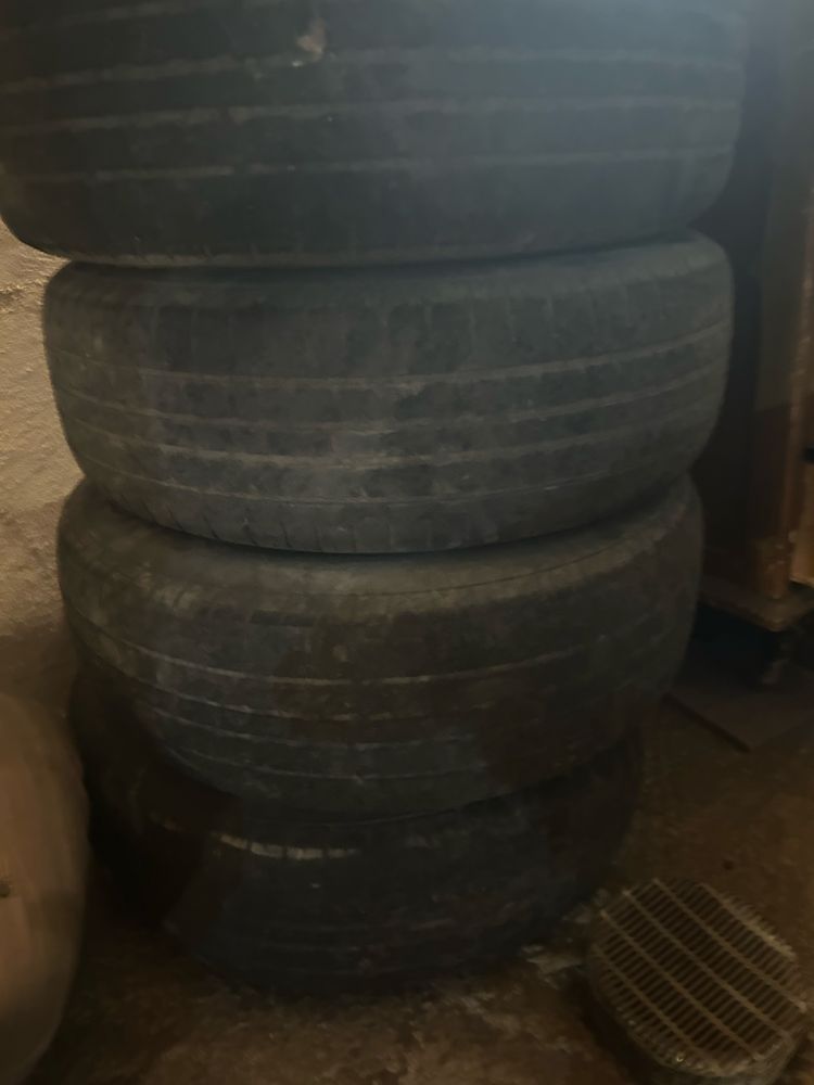 Продам диски с резиной