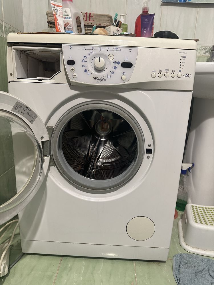 Продам стиральную машину
