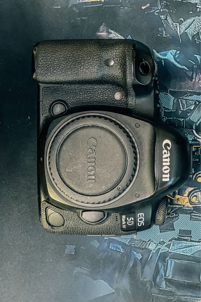 Продам canon mark 4 в отличном состояние