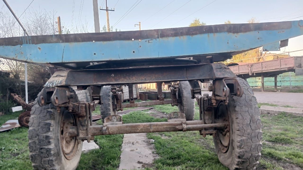 Продам прицеп зил