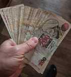 Продам 49 купюр по 200 тг