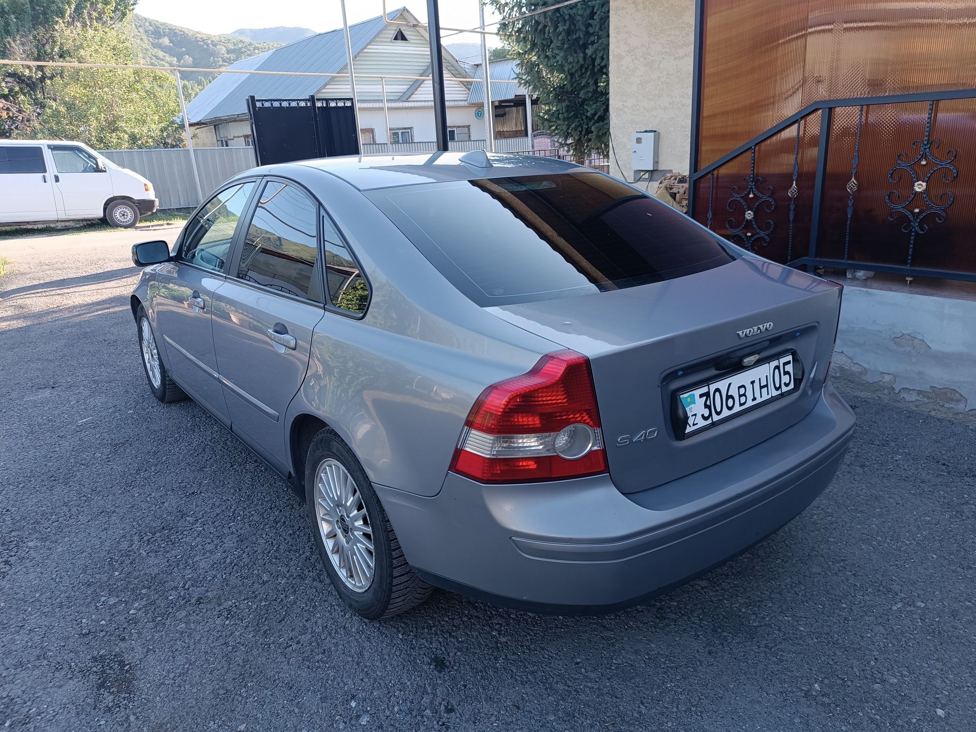 ...Авто volvo.S40 ...