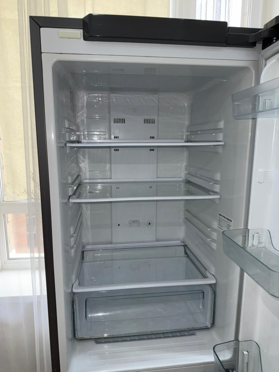 Продаю холодильник Samsung RL34CMG, No Frost