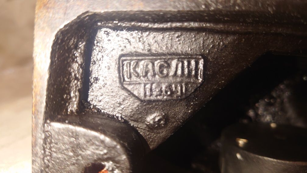 Часы Материнство. Чугун. Касли.1964