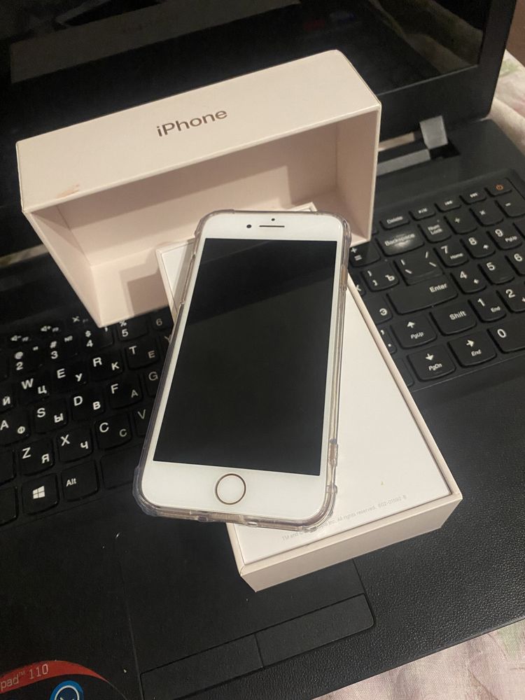 iPhone 8, 64 gb; продаю либо обмен на apple watch или galaxy watch