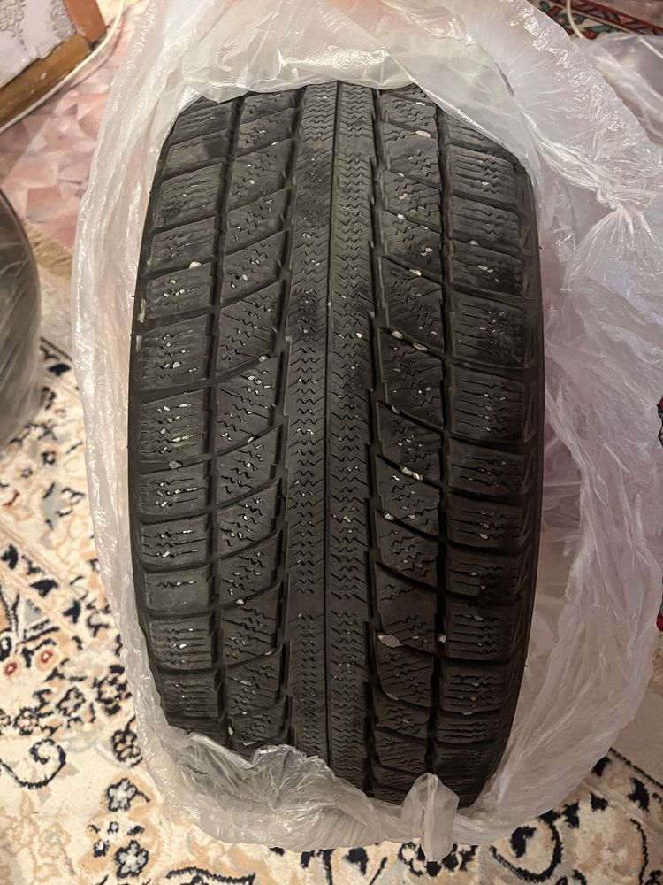Продам шины липучка